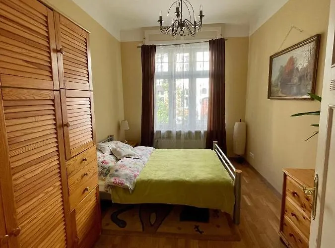 Lägenhet Spacious In The Heart Of Sopot