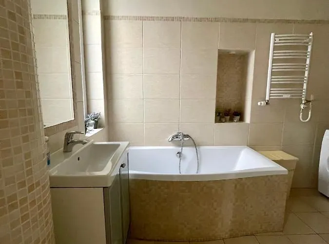 Spacious In The Heart Of Apartamento Sopot