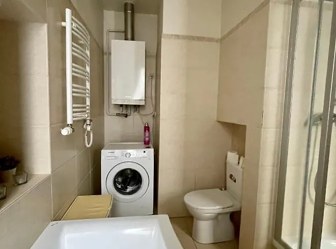 Apartamento Spacious In The Heart Of *